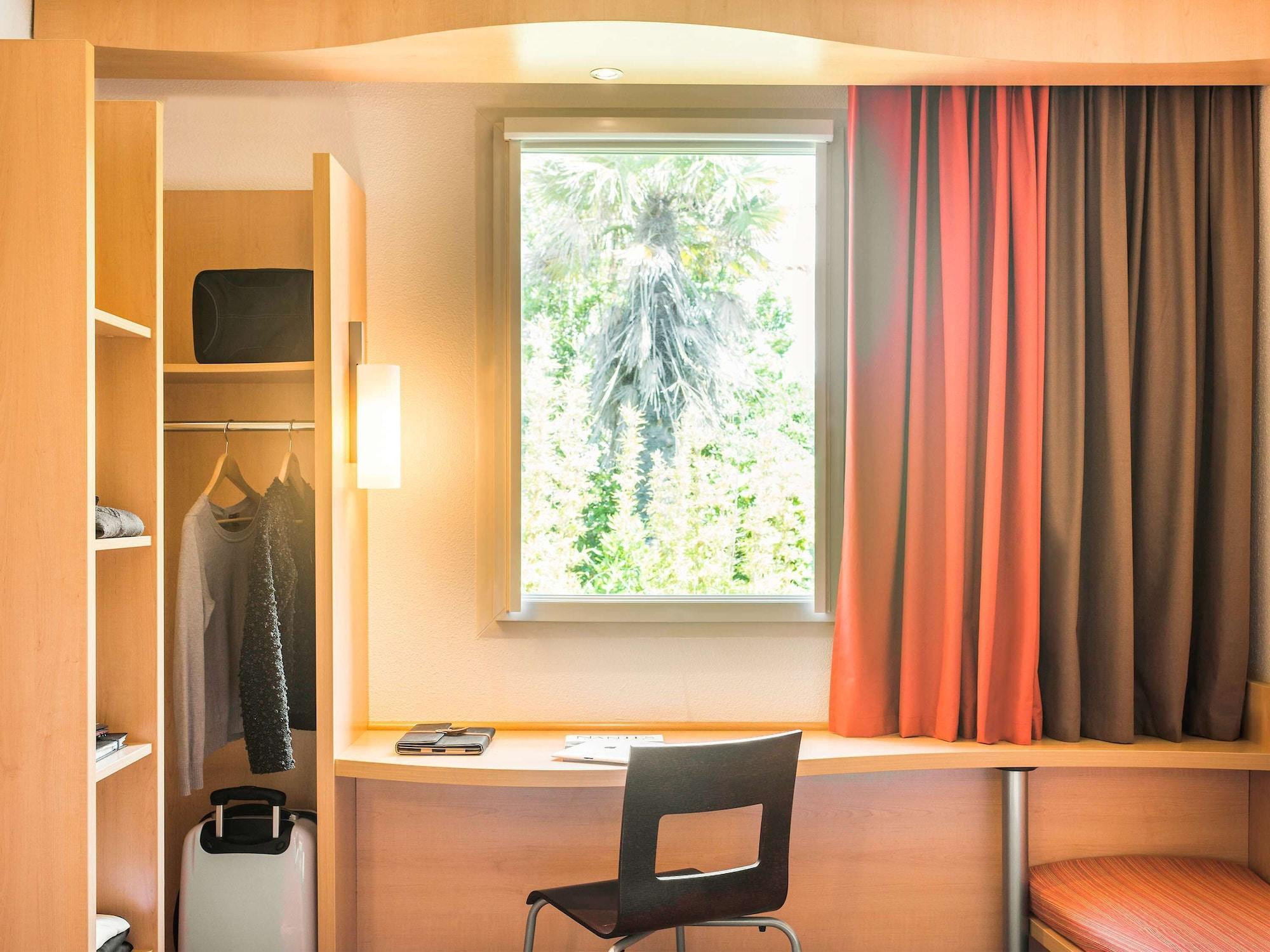 B&B Hotel Les Sables-D'Olonne Centre Gare Bagian luar foto
